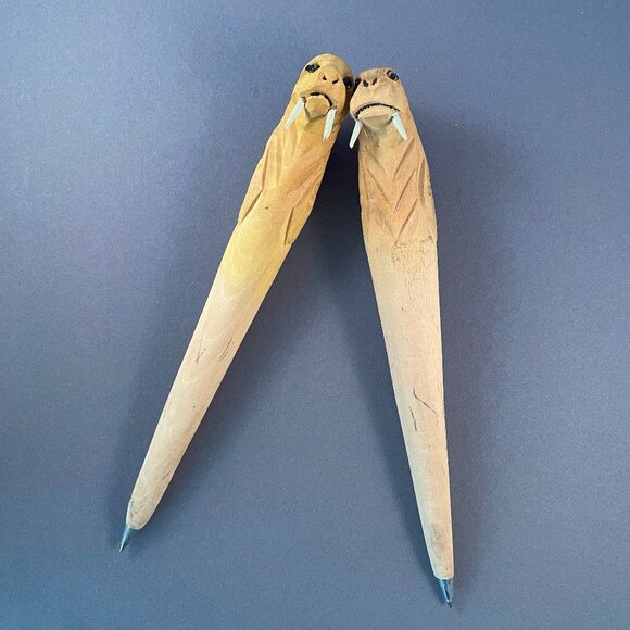 Carved Solid Wood Animal Pen Lot of 2 Walrus Figurine Sculpture Article Favorite - Picture 1 of 7